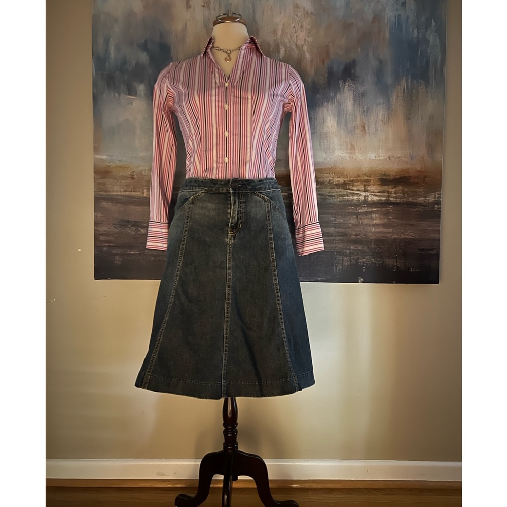 Vintage Gap denim A line skirt, distressed - Picture 6 of 12